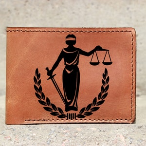 lady justice portemonnee, Femida cadeau, Lady Justice - lederen aangepaste portemonnee, Politie cadeau, Cadeau voor officieren, cadeau voor politieagent, advocaat cadeau
