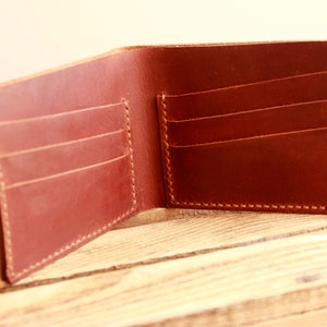 Classic Bifold Wallet. Cartera de cuero delgado. Monedero de cuero afligido. Monedero de cuero minimalista. Monedero Unisex