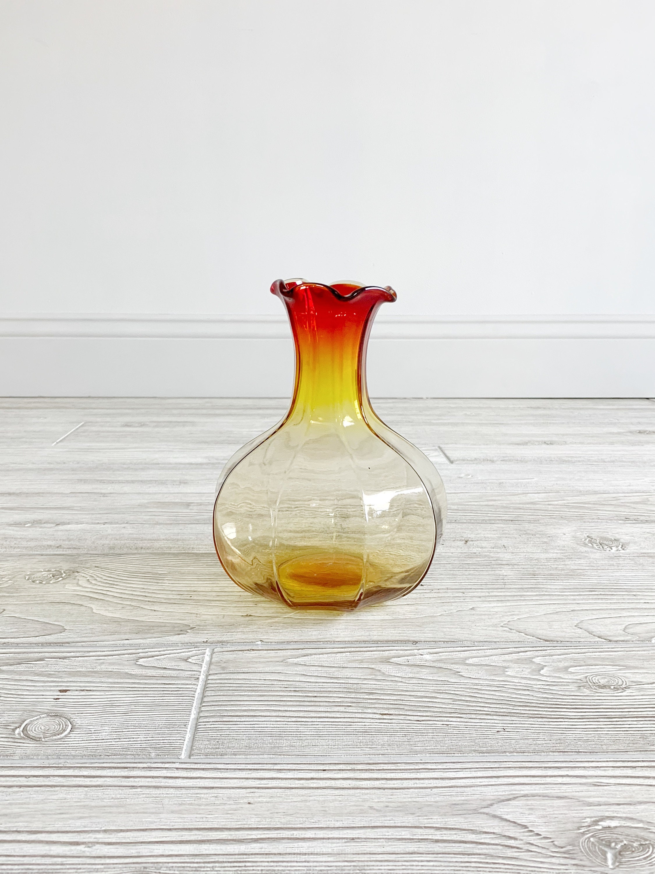 Vase en Verre Amberina Vintage; Vase Coloré Du Milieu Siècle; Verre Rouge à Orange | Smh
