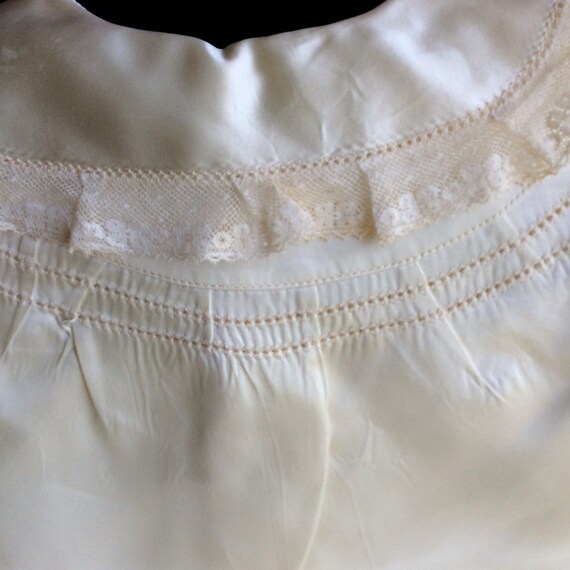 Vintage twin christening ,baptism gowns satin/lace bo… Gem