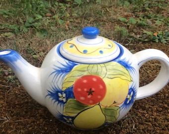 Teapot,London tea company.