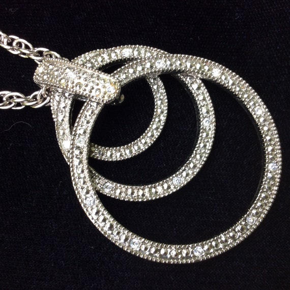 Avon rhinestone seventies circle necklace - image 1