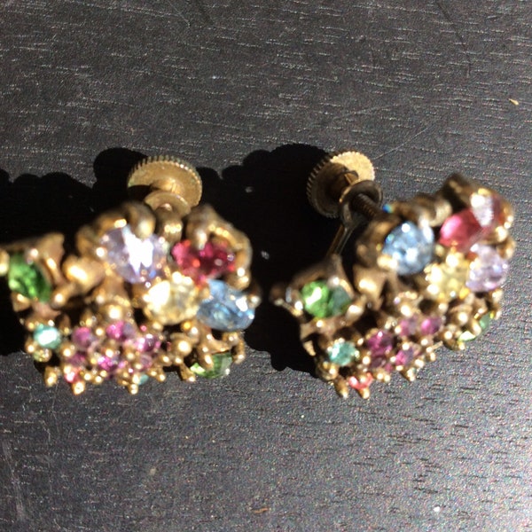 Holly craft  vintage earrings,screw back pastel Hollycraft