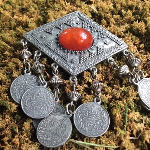 Ben -Amun Seventies brooch  carnelian  vintage coin brooch Amun  Seventies brooch