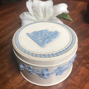 Wedgwood reverse blue trinket box Queensware blue white ceramic box round