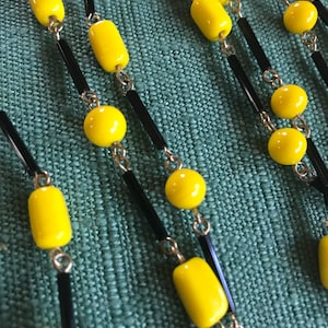 Czech glass flapper necklace 52” glass bead yellow black necklace