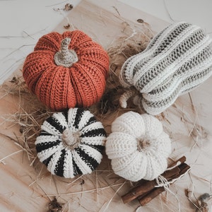 Crochet Pumpkin pattern 3 sizes, PDF digital download, Halloween crochet pattern in English, Fall decor tutorial