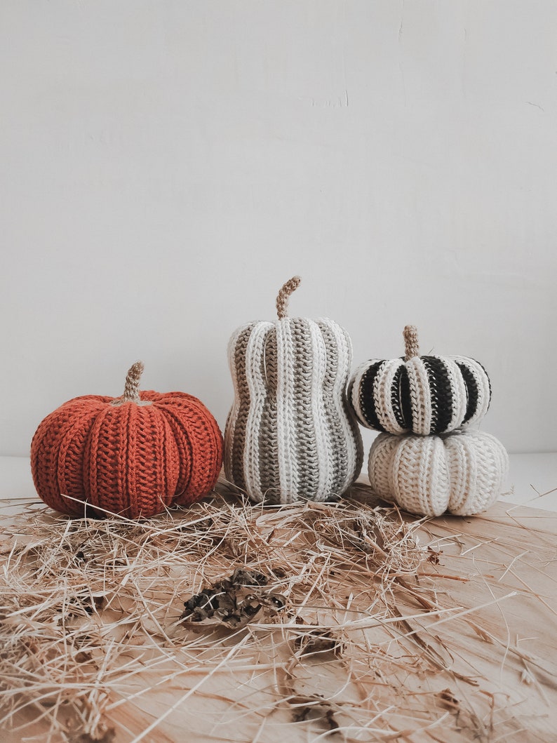 Crochet Pumpkin pattern 3 sizes, PDF digital download, Halloween crochet pattern, Fall decor tutorial image 2