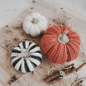 Crochet Pumpkin pattern 3 sizes, PDF digital download, Halloween crochet pattern, Fall decor tutorial image 3