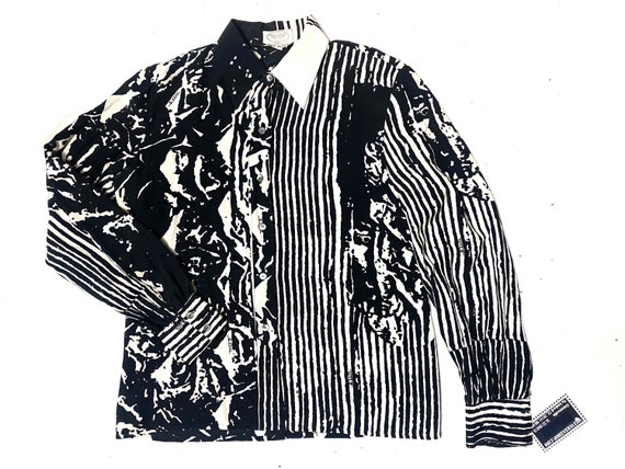 Tullo black/white abstract new waver silk blouse,