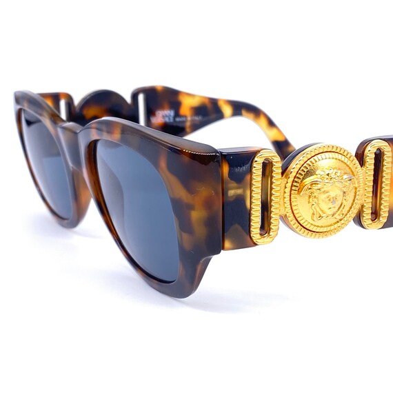 versace iconic medusa