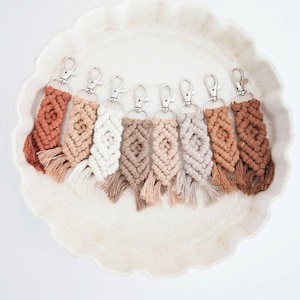 Small Macrame Keychain/Marcy Keychain/Boho Favours