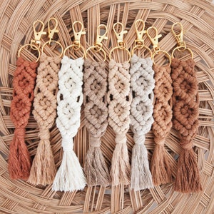 Macrame keychains/Lucy Keychain/Boho Keyring/GiftsMacrame Bag Charms