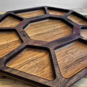 Planche à Rummooli en bois fabriquée à la main | Bois franc canadien de première qualité | Conception octogonale | Jeu Legacy unique en son genre | Yukon Cribbage Co.