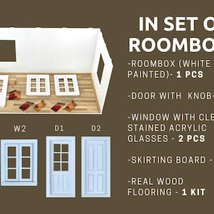K&ouml;nnte beinhalten: Ein wei&szlig;es Puppenhaus-Raumbox-Set mit einer wei&szlig; lackierten Raumbox, einer T&uuml;r mit Knauf, zwei Fenstern mit klaren und get&ouml;nten Acrylglas-Scheiben, einem Sockelleisten-Set und einem Echtholz-Bodenbelag-Set. Das Set enth&auml;lt 1 Raumbox, 1 T&uuml;r, 2 Fenster, 1 Sockelleisten-Set und 1 Echtholz-Bodenbelag-Set.
