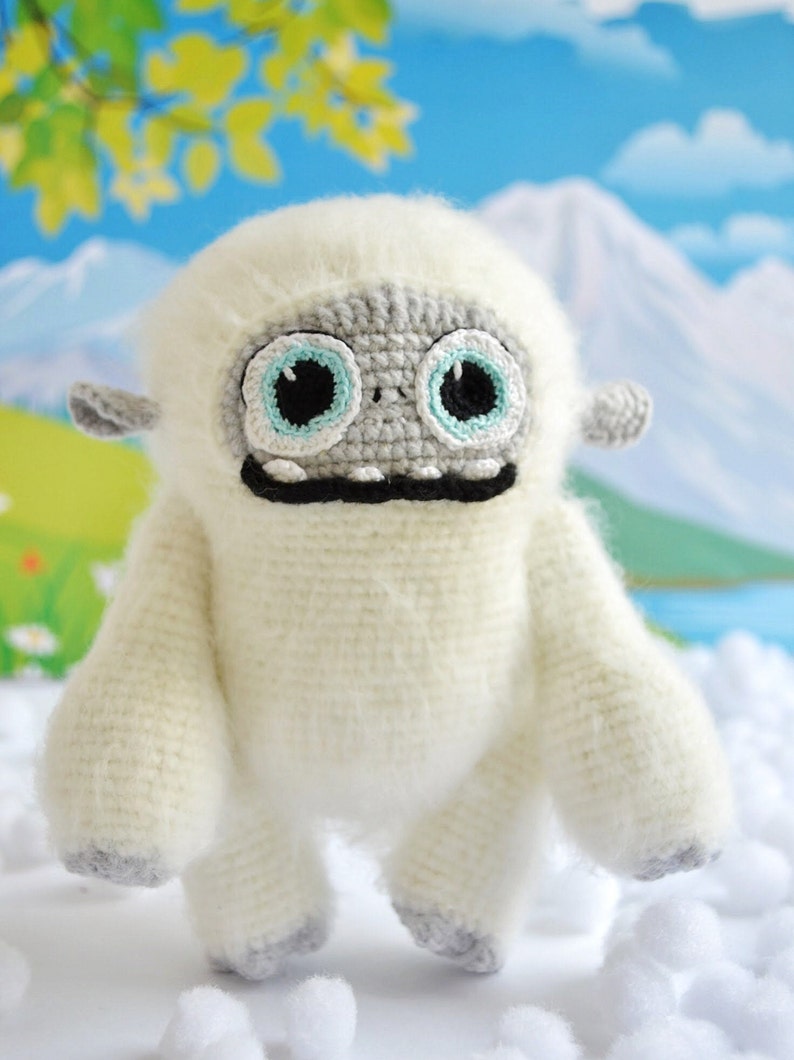 Crochet pattern yeti everest PDF Etsy
