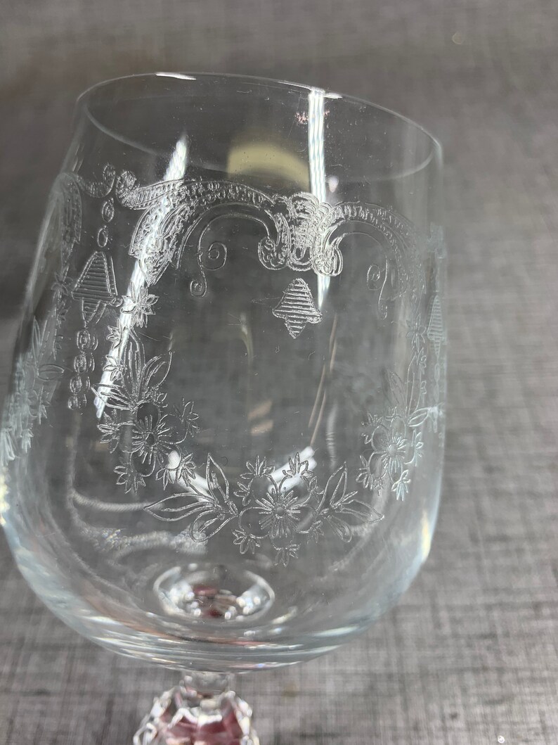 Vintage Etched Floral Water Goblet Set of 6 Water Goblets Flower Etching on Glass Import Association Bohemia Cascade Glasses