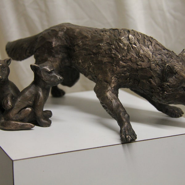 loup et ses louveteaux,bronze d'art animalier,sculpture originale signée LE CANN, bronze numéroté, artiste Francais coté Drouot et Artprice