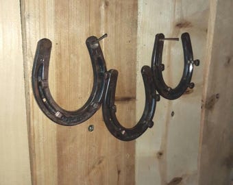 Portagioie da parete a forma di ferro di cavallo