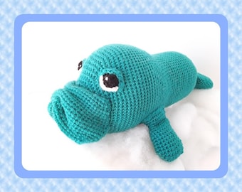 PDF crochet pattern Charlie, the manatee / Patrón en PDF para tejer a crochet Charlie, el manatí