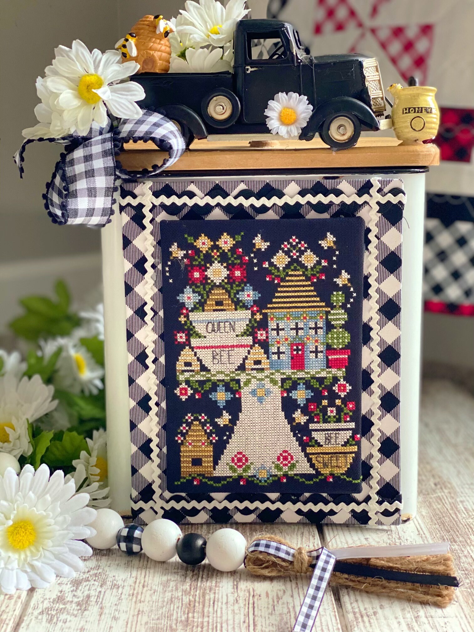Queen Bee Bakery-Up On A Pedestal