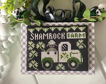 Shamrock Farm-Tiered Tray Tidbit