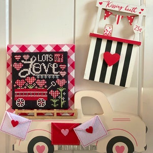 Lots of Love-Dapper Doodad