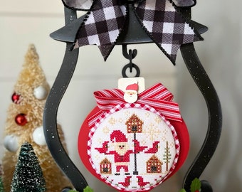 Cardinal Claus *Includes BONUS Merry Go Round**