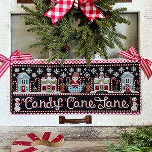 Santa&#39;s Candy Cane Lane