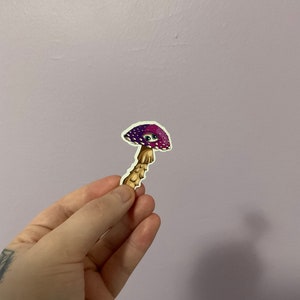 Mush eye sticker