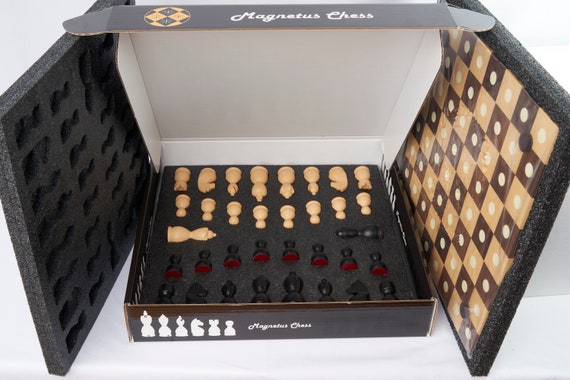 Magnetus Chess Self-Adjusting Tournament Chess Set | Magnetic | Heavy  Weighted Pieces & Wooden Board