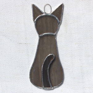 Small stained-glass cat, gray