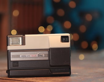 1970年代のビンテージ コダック テレディスク ディスクフィルムカメラ⭐︎ コダック テレディスクカメラ：1980年代のビンテージフィルムカメラ