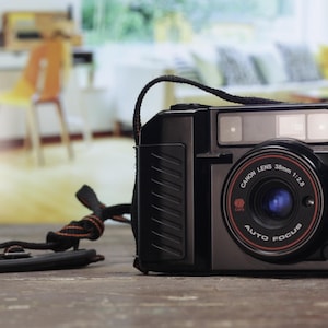 Canon Sure Shot AF35M-II: cámara de película de 35 mm, objetivo fijo de 38 mm