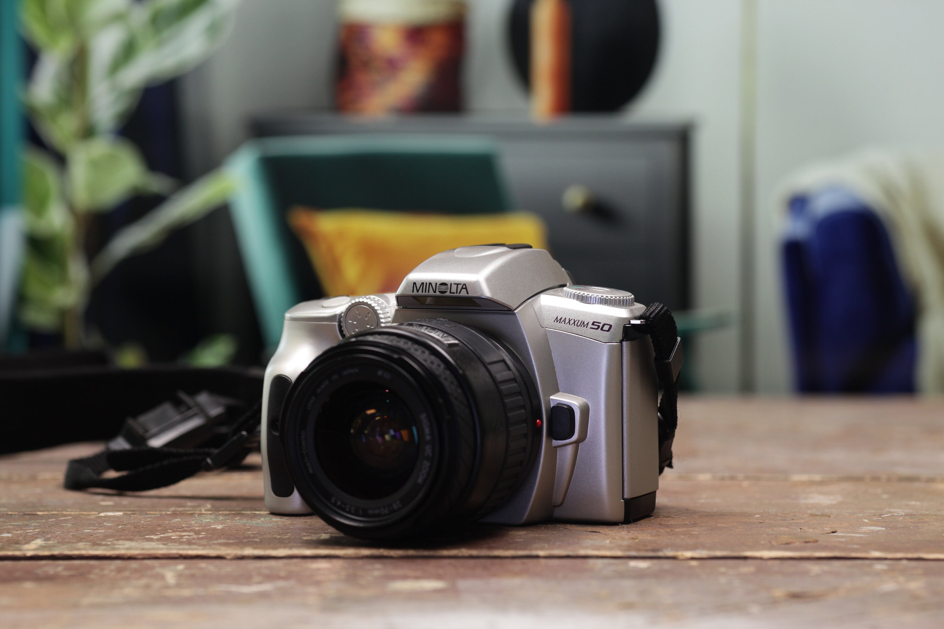 MINOLTA 5000AF カメラ SIGMA 28-70mm ズームレンズ付