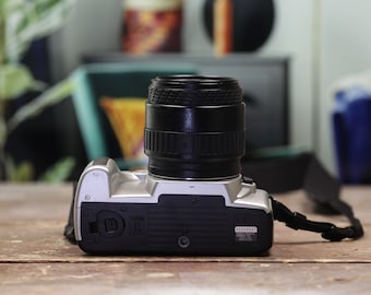 ミノルタ Maxxum 50 一眼レフフィルムカメラ（28-70mm ズームレンズ