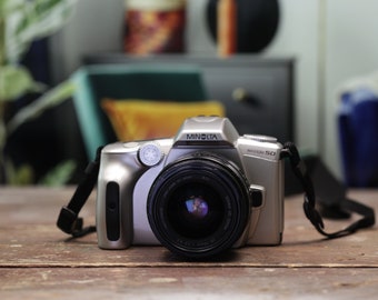 ミノルタ Maxxum 50 一眼レフフィルムカメラ（28-70mm ズームレンズ