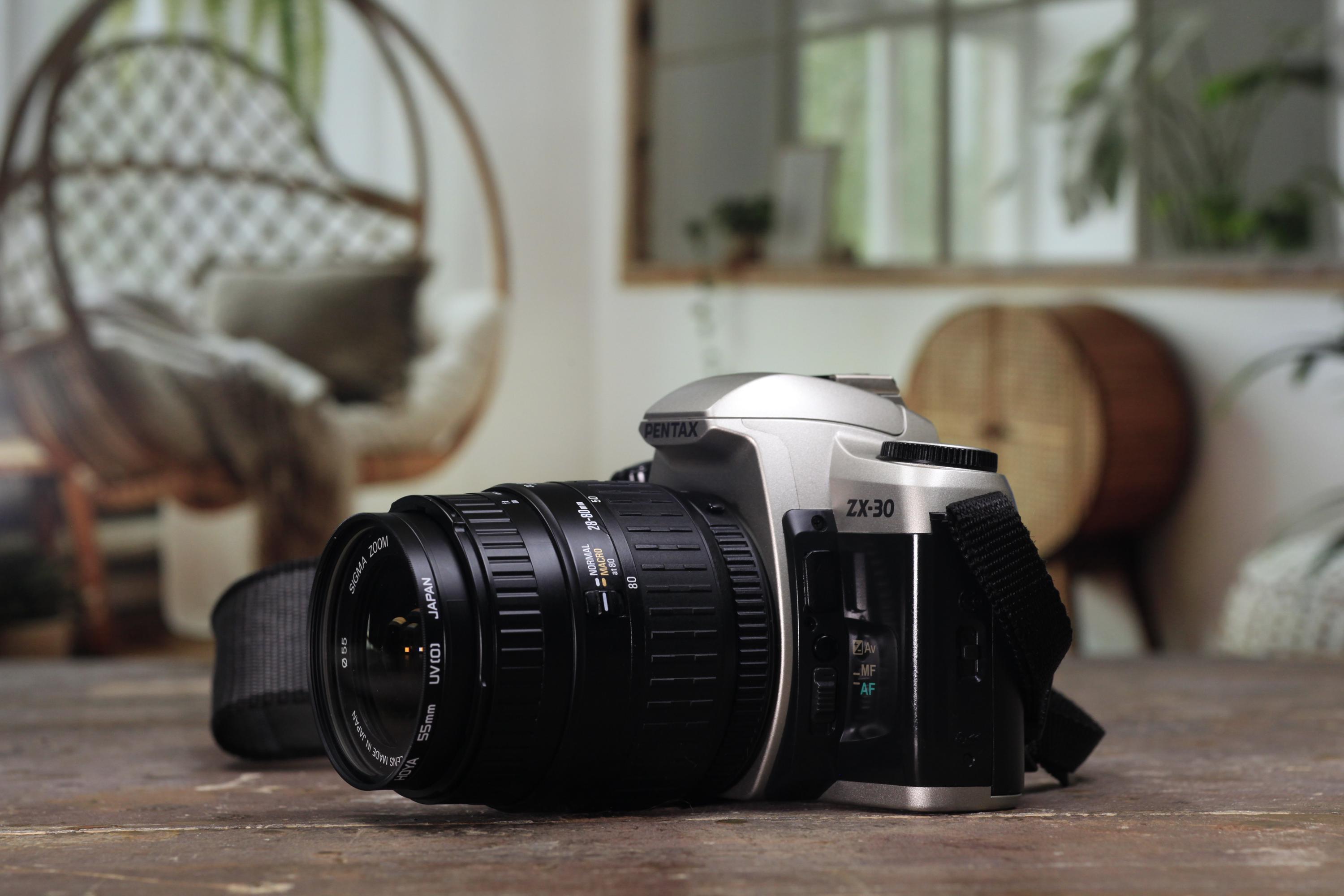 Pentax ZX-30 35mm Film SLR Camera – Sigma 28–80mm Zoom Lens