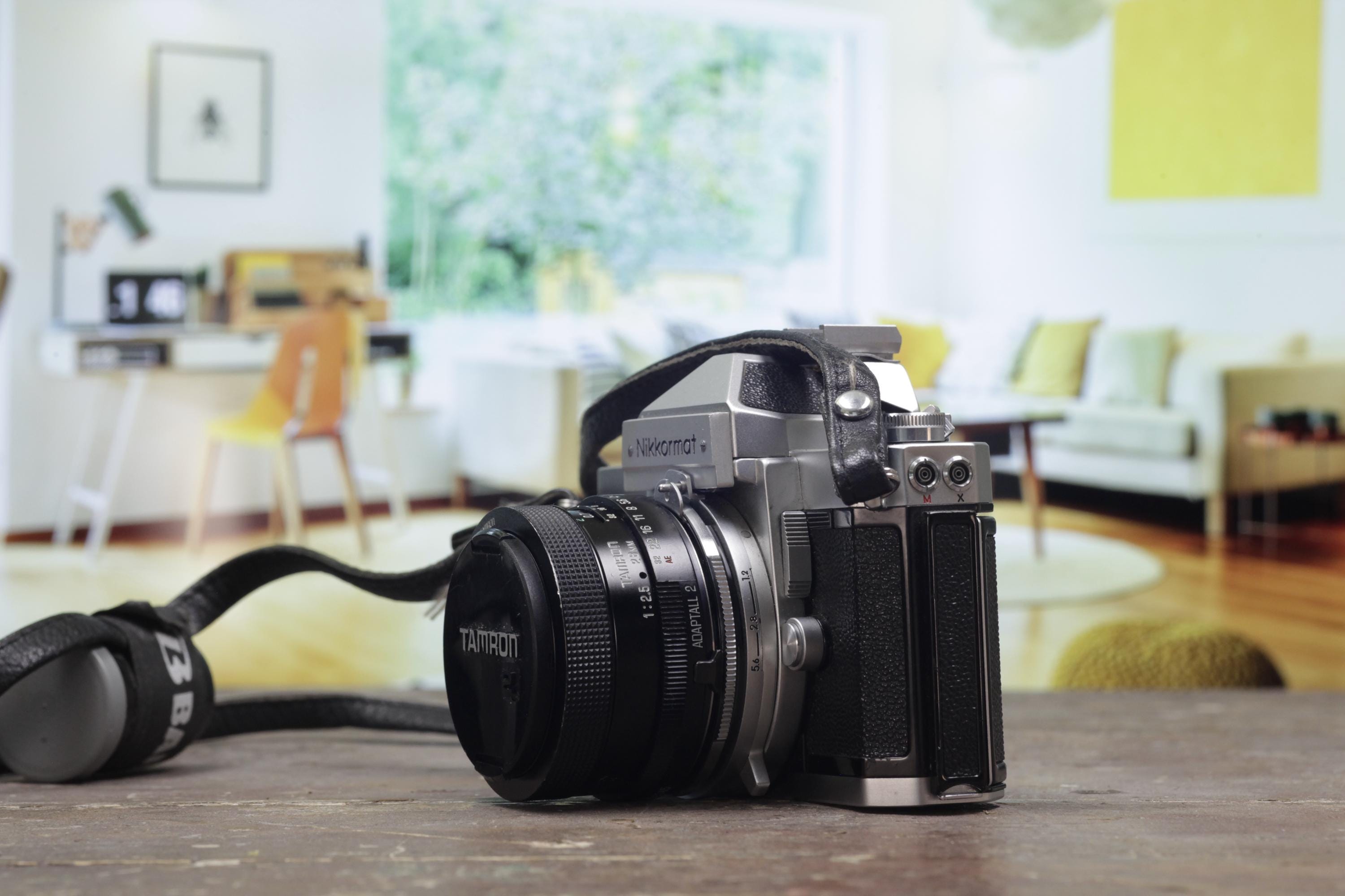 ニコンFT 35mmフィルム一眼レフカメラ（タムロン28mmレンズ付き