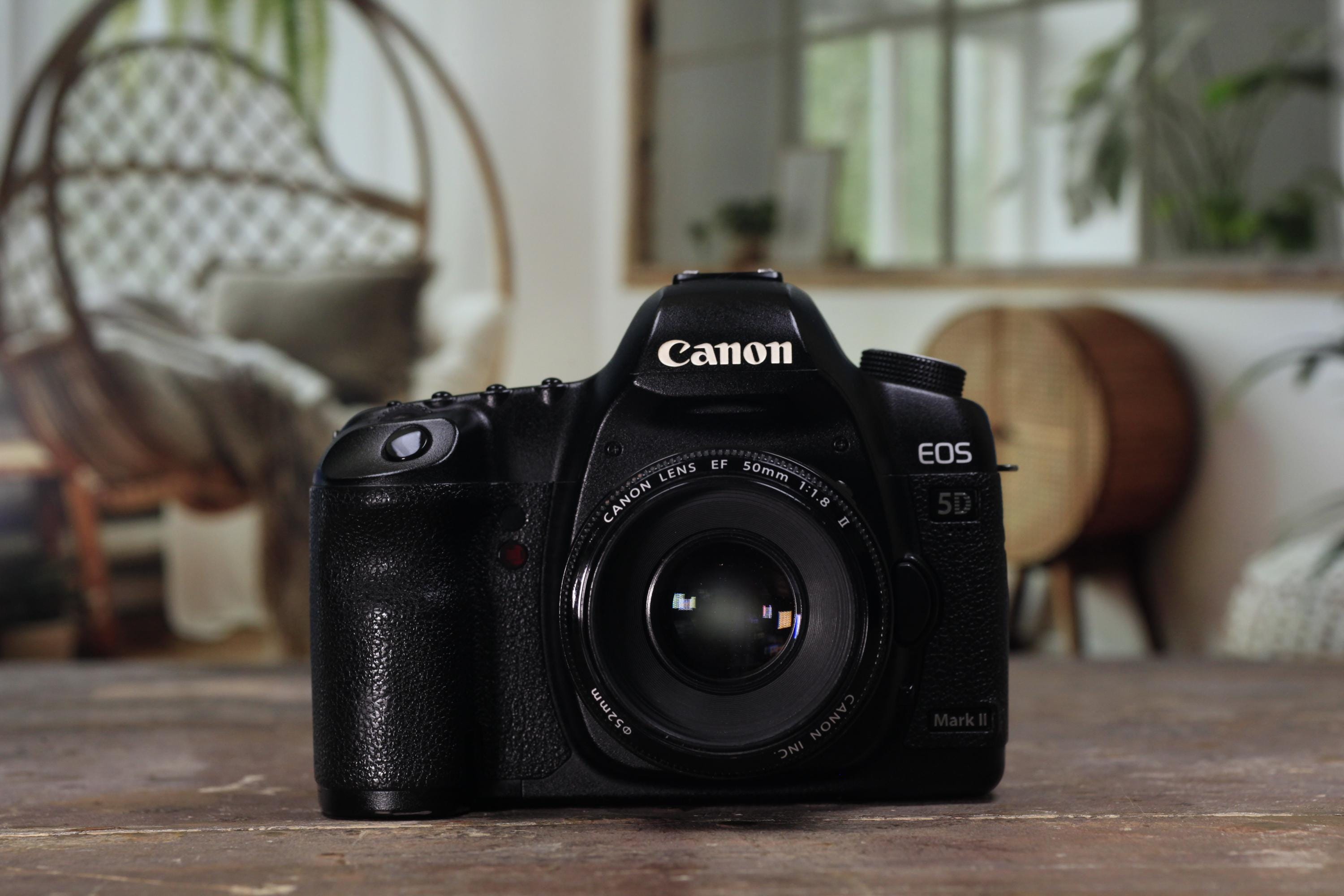 Canon 5D Mark II DSLR Camera With 50mm F1.8 Lens - Etsy