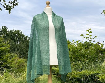 Smaragdgrüner Leinen-Spitzenschal: Gestrickte Sommer-Schulter-Verpackung