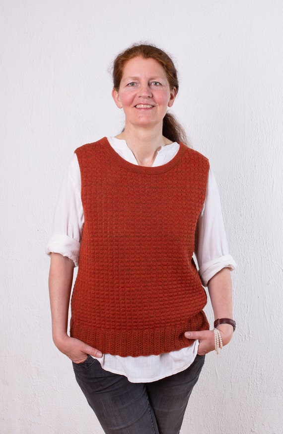 Women's Sleeveless Sweater in a Burnt 