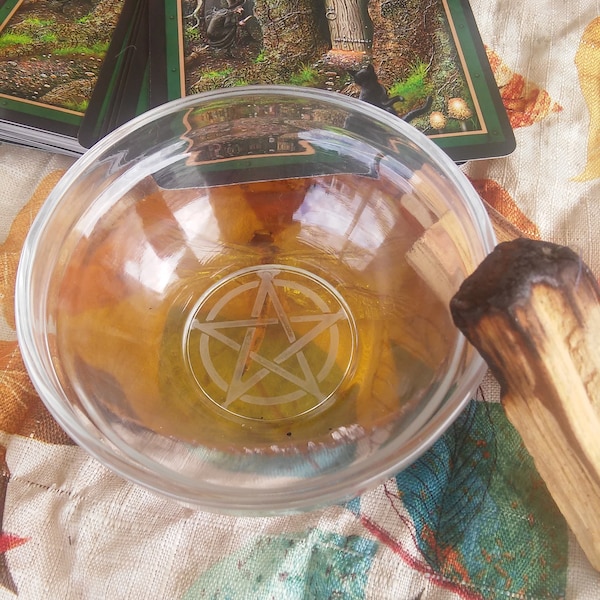 Altar Bowl, Glass Etched Pentagram Offering Bowl, Ritual Tool, Altar Tool, Etched Glassware, Witchcraft Supply, Pentacle, Wiccan Symbol