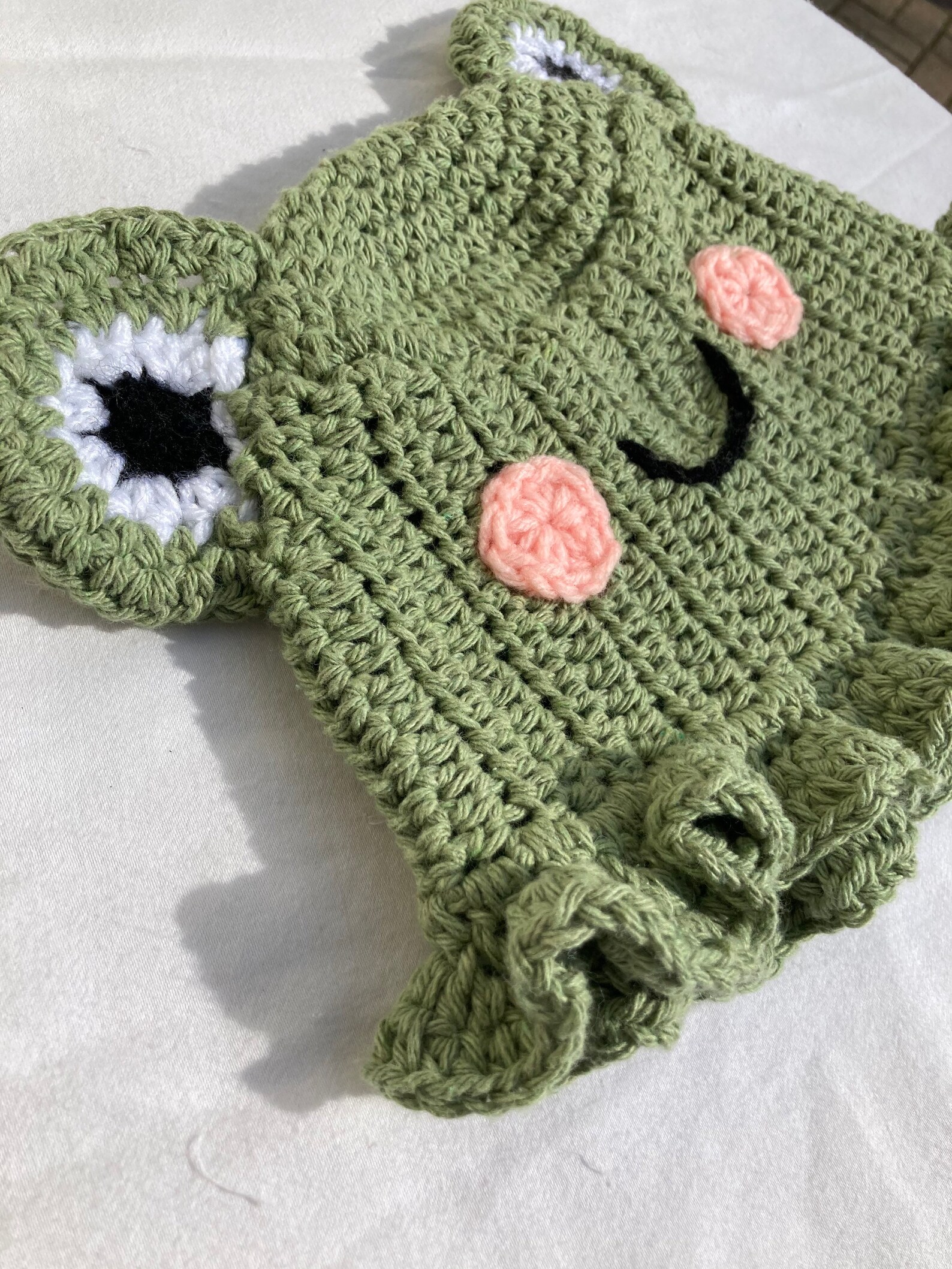 Crochet frog bucket hat made to order | Etsy