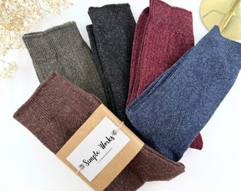 Calcetines de lana merino orgánica: tejidos para mujer, suaves y transpirables.