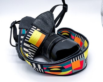 Correa de cámara de cuero reciclado hecha a mano: diseño art déco de TV retro