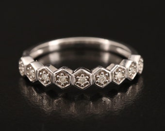 Vintage 10k .12 ctw Diamond Geometric Band