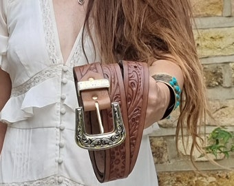 CEINTURE EN CUIR OUTIL, Ceinture en cuir Western pour femmes, ceinture Boho vintage pour dames, motif de feuille de fleur sculptée, cuir pleine fleur