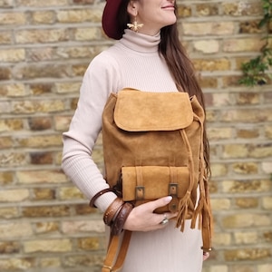 SAC À DOS EN CUIR jaune moutarde, sac à dos en cuir simple uni, sac à dos en daim vintage pour femmes, sac Boho Festival, sac hippie moyen