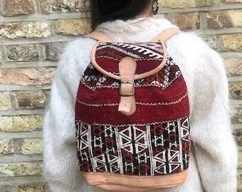 Large MOROCCAN BERBER BACKPACK, Vintage Carpet Leather Bag, Ethnic Kilim Rucksack, Woven Tapestry Travel Bag, Hippie Holdall Boho